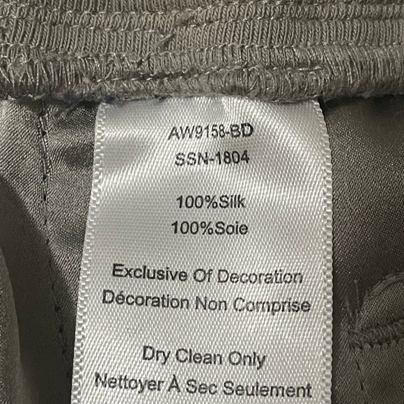 ATM 100% silk gray joggers with blue stripes. Flat front elastic back and hem. - Picture 9 of 15